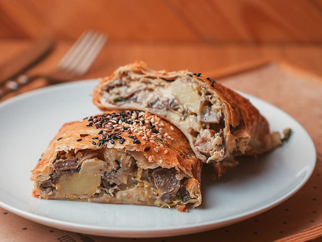 Лісовий.