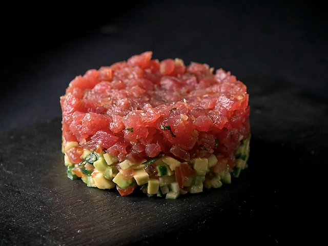 Салат Тартар з тунця