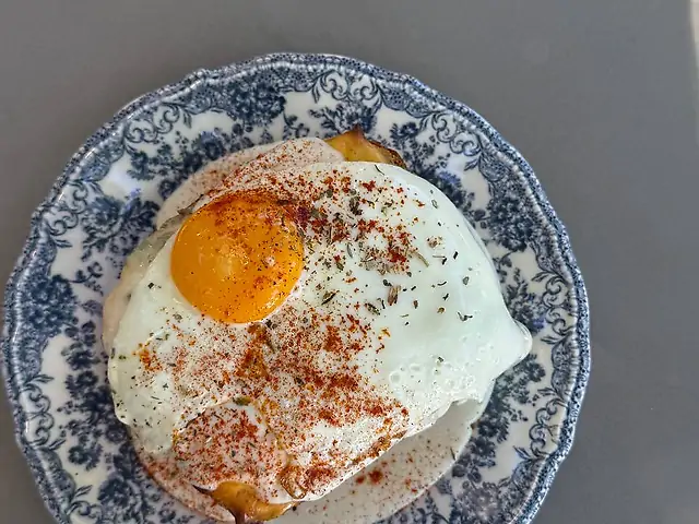 Сніданок для Madame