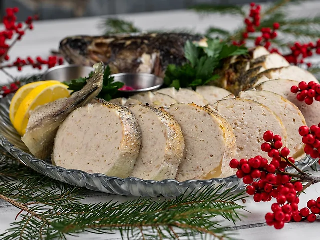 Судак фарширований