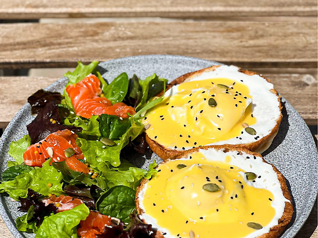 ЯЙЦЯ БЕНЕДИКТ: 