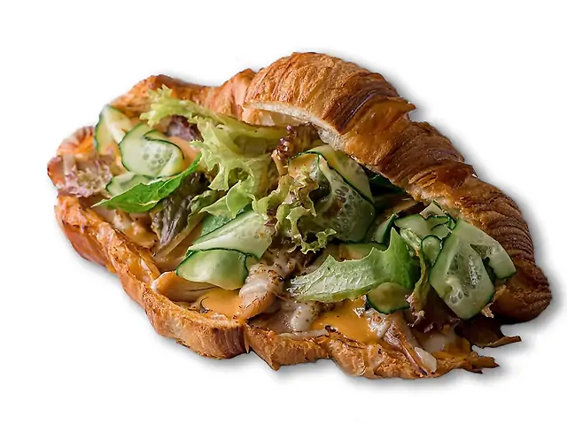 Гарячий круасан з запеченою куркою