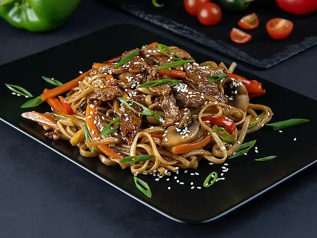 Лапша WOK с телятиной