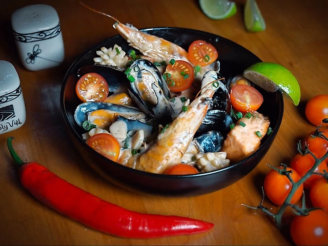 Соте з морепродуктів