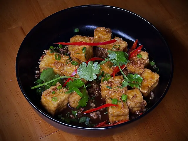 Тофу у соево-устричному соусі