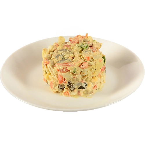 Салат Олів'є з куркою і печених овочей